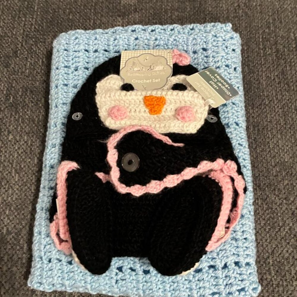 Crochet baby set size 0-3 months and blanket NEW